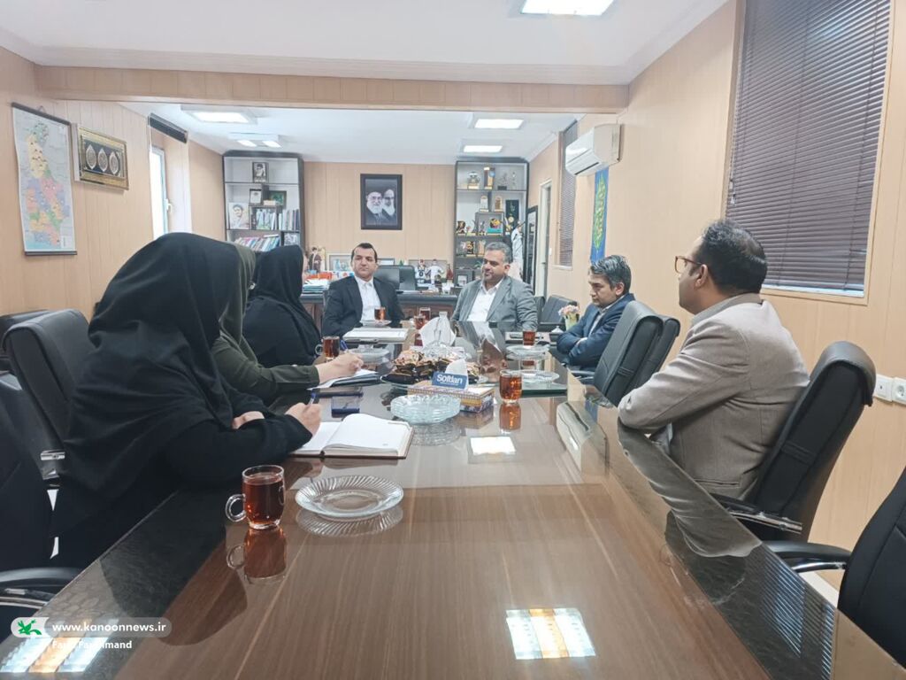 تفاهم‌نامه همکاری کانون سیستان و بلوچستان و شرکت توزیع برق استان برای فرهنگ‌سازی مصرف بهینه انرژی امضا شد