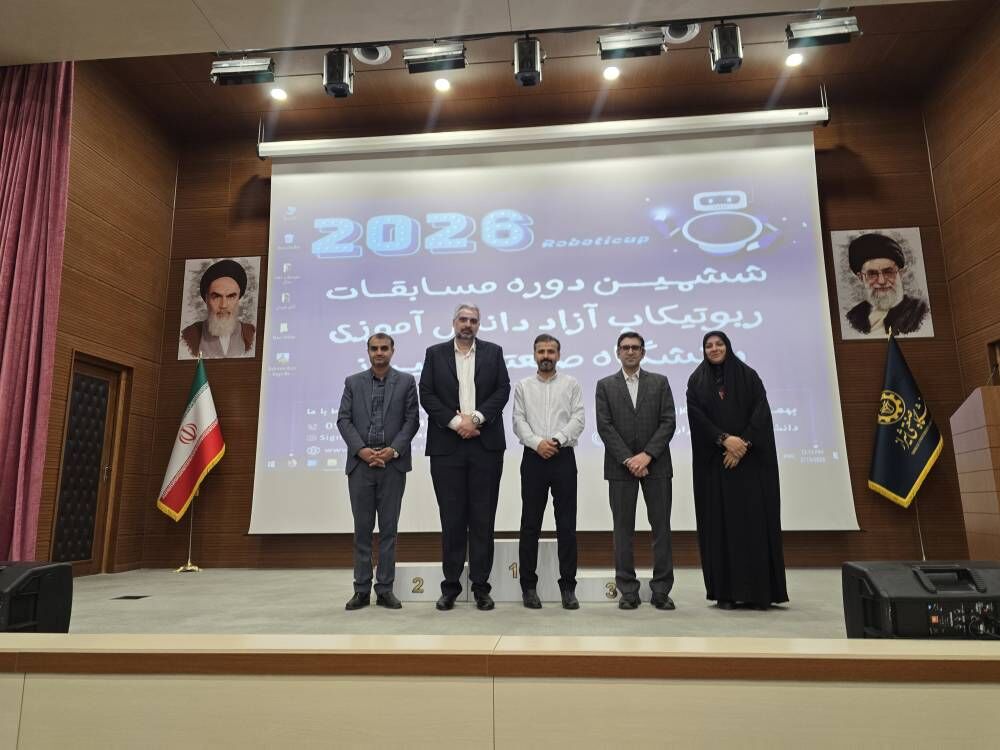سه عضو کانون فارس به مرحله کشوری ربوتیکاپ