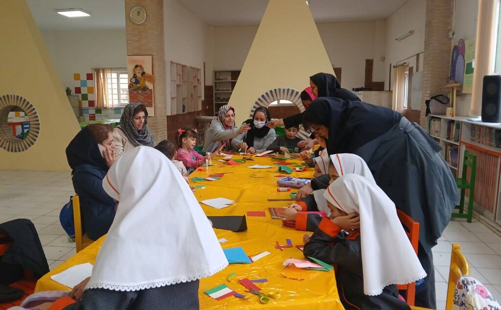 جشن «پرچمهای رنگی» در مرکز ۳۸ کانون تهران برگزار شد