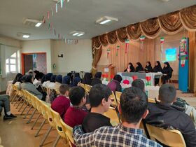 اختتامیه دومین جشنواره نمایشنامه‌خوانی دهه فجر در مرکز کانون بستان‌آباد برگزار شد