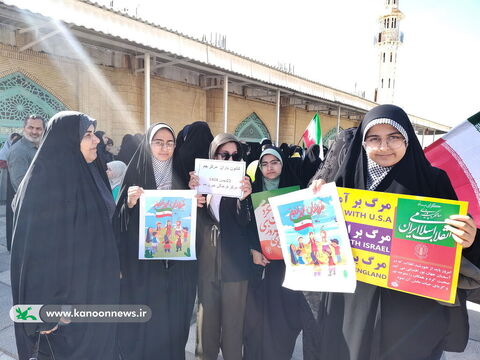 حضور فعال مربیان و اعضا مراکز کانون استان بوشهر در راهپیمایی یوم الله ۲۲بهمن