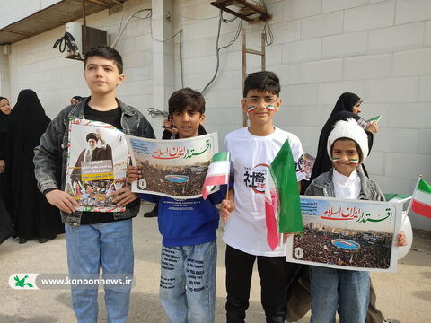 حضور فعال مربیان و اعضا مراکز کانون استان بوشهر در راهپیمایی یوم الله ۲۲بهمن