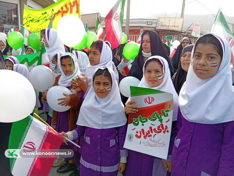 حضور فعال مربیان و اعضا مراکز کانون استان بوشهر در راهپیمایی یوم الله ۲۲بهمن