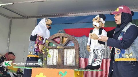 اجرای نمایش و قصه از سوی تماشاخانه سیار کانون استان تهران در اصفهان