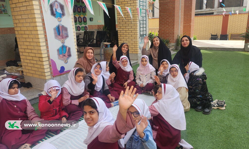 بازدید کارشناس حوزه فراگیر کانون از مدرسه استثنایی کوشا