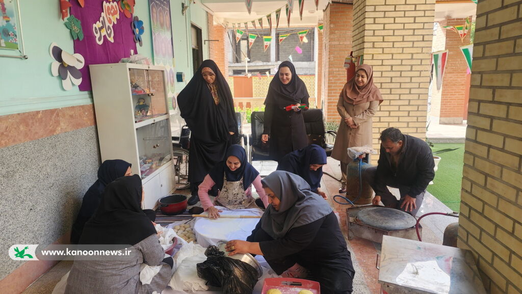 بازدید کارشناس حوزه فراگیر کانون از مدرسه استثنایی کوشا