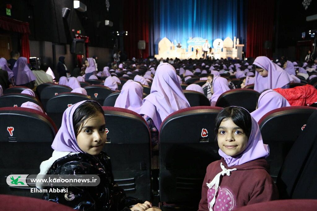 آیین گشایش بیست و هفتمین جشنواره بینالمللی قصهگویی در اصفهان بیستوهفتمین جشنواره بینالمللی قصهگویی کانون گشایش یافت