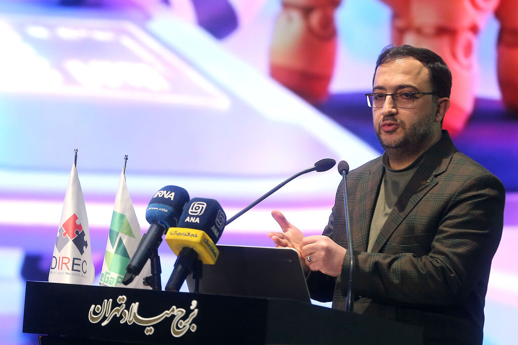 محافظان جزیره کانون برگزیده جشنواره بازیهای جدی شد