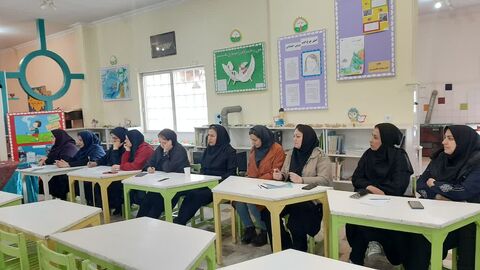 برگزاری نشست ادبی «دو پنجره» با حضور «اکرم‌السادات هاشمی‌پور» در البرز