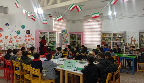 چند نما از گرامی‌داشت دهه فجر در مراکز فرهنگی و هنری کانون استان قزوین