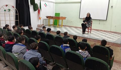 چند نما از گرامی‌داشت دهه فجر در مراکز فرهنگی و هنری کانون استان قزوین