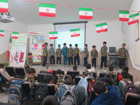 چند نما از گرامی‌داشت دهه فجر در مراکز فرهنگی و هنری کانون استان قزوین