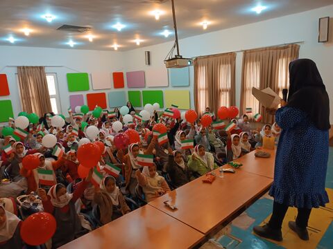 چند نما از گرامی‌داشت دهه فجر در مراکز فرهنگی و هنری کانون استان قزوین