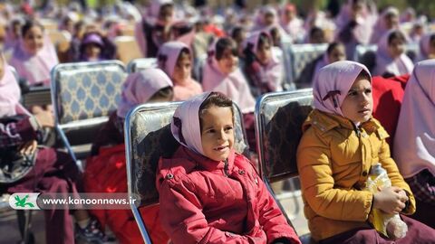 تماشاخانه سیار کانون در استان اصفهان