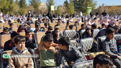 تماشاخانه سیار کانون در استان اصفهان