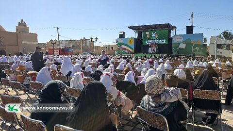 تماشاخانه سیار کانون در استان اصفهان