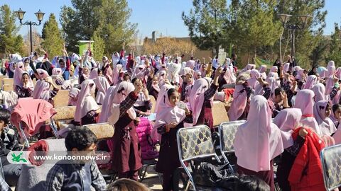 تماشاخانه سیار کانون در استان اصفهان