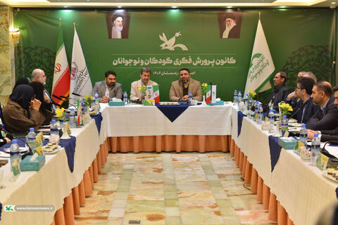نشست مدیران کانون در بیست و هفتمین جشنواره بین المللی قصه گویی