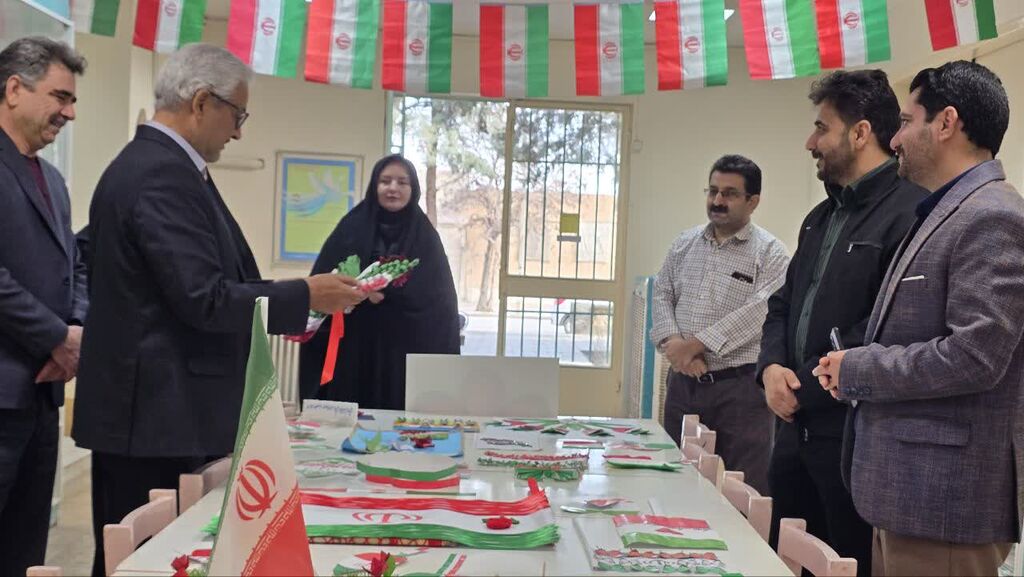 تقدیر فرماندار درگز از برگزاری&nbsp; پویش ساخت۱۰۰۰ پرچم