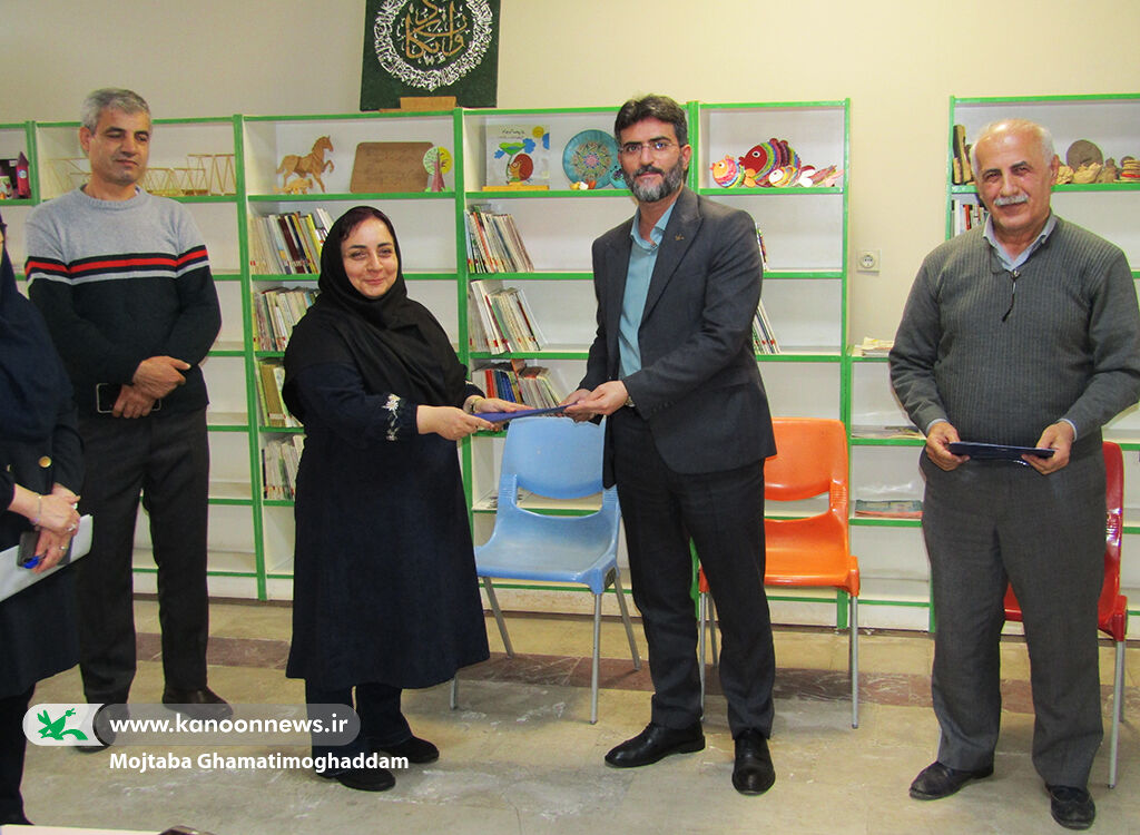 برگزاری دو کارگاه تخصصی هنر تصویرگری و خوش‌نویسی در مرکز شماره ۳ کانون رشت