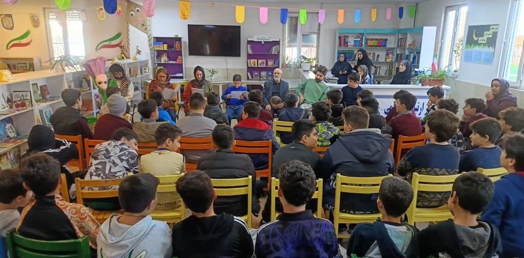 نمایشنامهخوانی «بهشت دوره یا نزدیک» در مرکز شماره ۳ کانون استان البرز