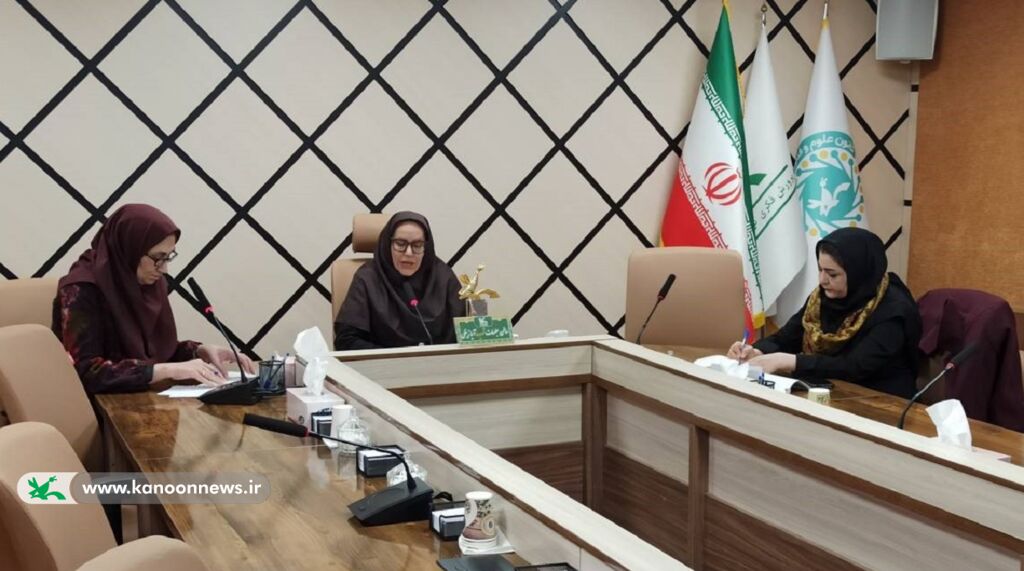 گزارشی از برگزاری نشستهای نقد و بررسی کتابهای جشنواره خاتم