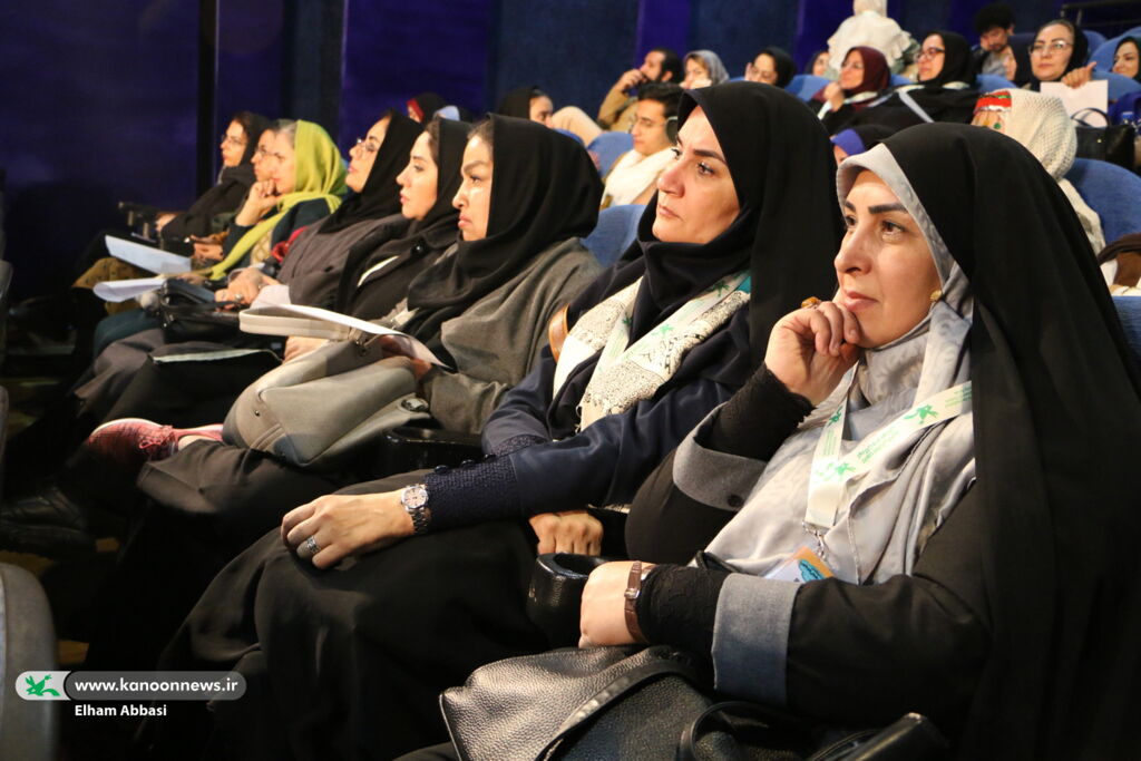 نشست «نقد و بررسی قصهها» با محوریت تحلیل ساختار، زبان و کارگردانی برگزار شد