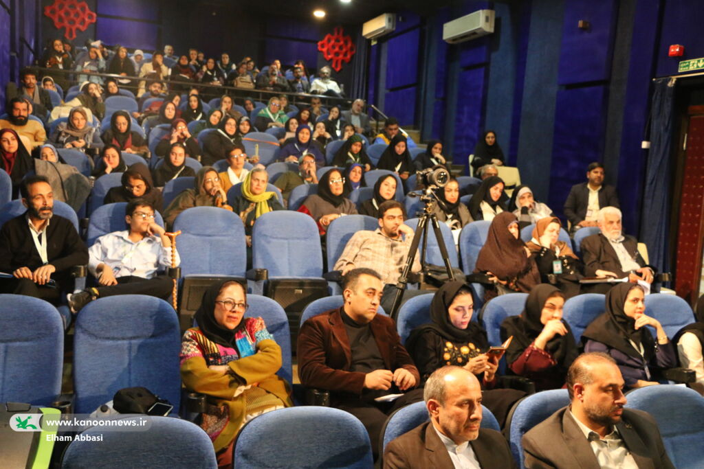 نشست «نقد و بررسی قصهها» با محوریت تحلیل ساختار، زبان و کارگردانی برگزار شد