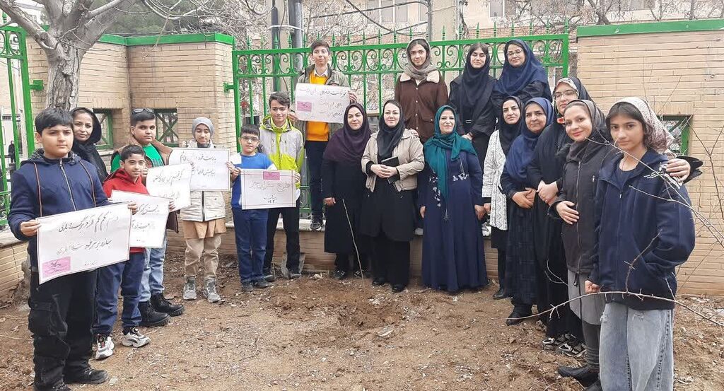 نشست «دو پنجره» در البرز &nbsp;با محوریت مخاطب‌شناسی در شعر کودک