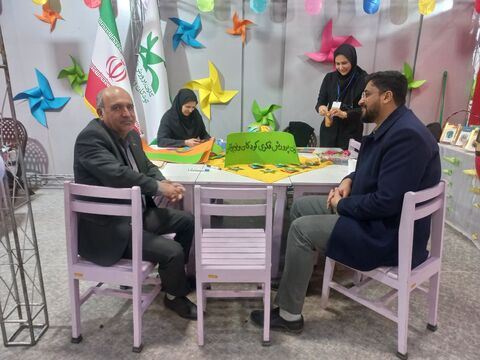 بازدید معاونین کانون استان از نمایشگاه قرآن و عترت