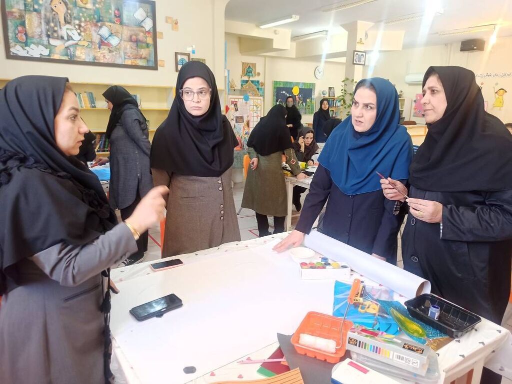 دوره آموزشی «چگونگی ایجاد فضای خلاقیت و نوآوری»