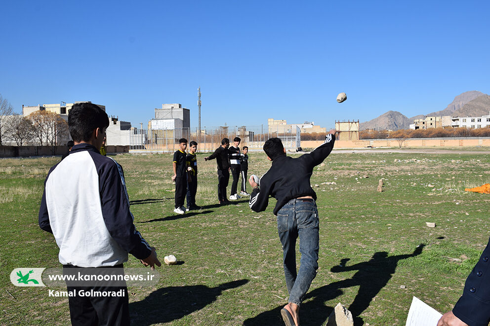 جشنواره بازیهای بومی و محلی کانون لرستان در خرمآباد برگزار شد