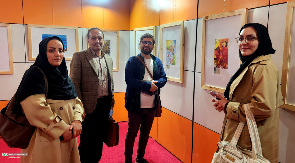 بازدید کارشناسان و مربیان کانون قم از دهمین دوسالانه ملی هنرهای تجسمی