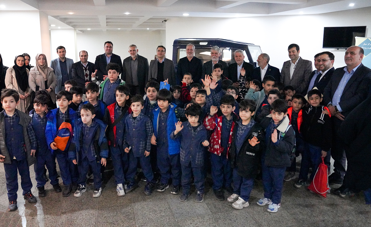 بازدید چهار وزیر از نمایشگاه دهمین دوسالانه ملی هنرهای تجسمی کانون