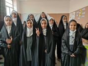 بازارچه فرهنگی و دیدار مسئولان در دبستان یاسر مهدی‌آباد میامی