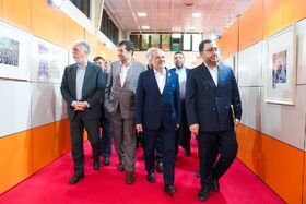 بازدید چهار وزیر از دهمین دوسالانه ملی هنرهای تجسمی کانون