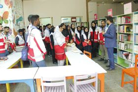 بازدید جوانان داوطلب هلال احمر هرمزگان از مرکز علوم و فناوری های نوین ایران قطب هرمزگان