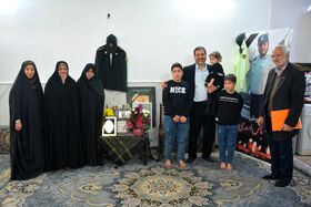 عضویت افتخاری فرزندان شهید عباس اسدی در کانون پرورش فکری کودکان و نوجوانان استان قم