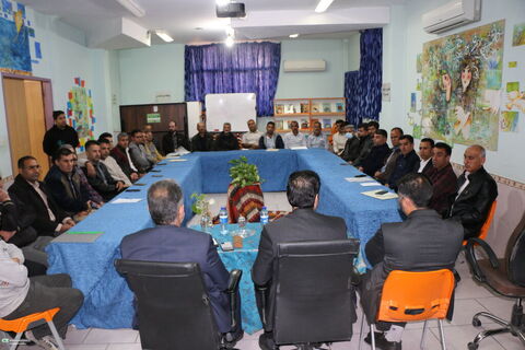 برگزاری نشست آموزشی فرهنگی کارکنان خدمات کانون فارس