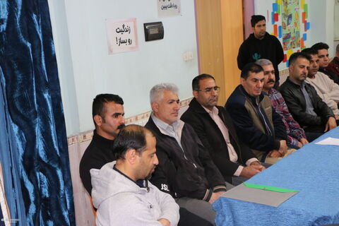 برگزاری نشست آموزشی فرهنگی کارکنان خدمات کانون فارس