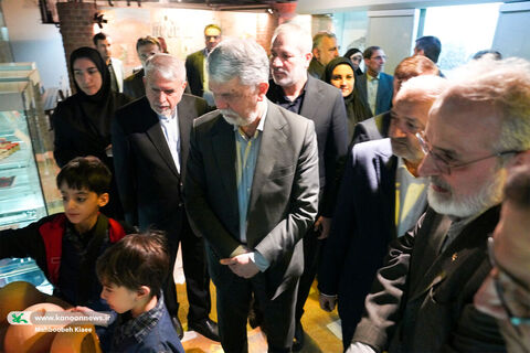 بازدید چهار وزیر از نمایشگاه دهمین دوسالانه ملی هنرهای تجسمی کانون