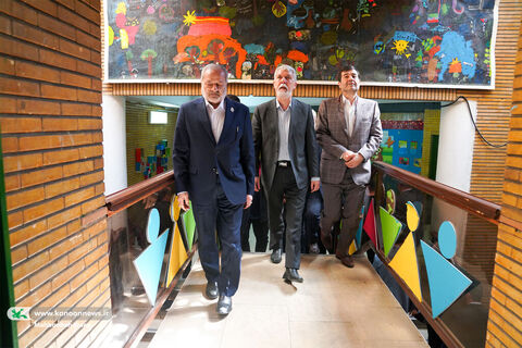 بازدید چهار وزیر از نمایشگاه دهمین دوسالانه ملی هنرهای تجسمی کانون