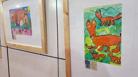 اردوی یک‌روزه کارشناسان و مربیان کانون قم با بازدید از دهمین دوسالانه هنرهای تجسمی و تماشای نمایش «آرزوی بزرگ»