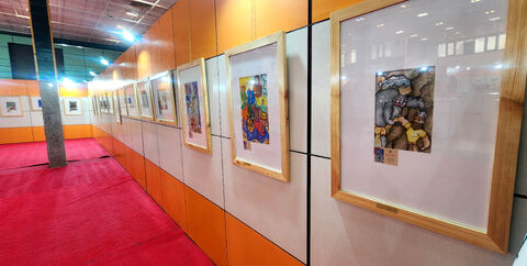 اردوی یک‌روزه کارشناسان و مربیان کانون قم با بازدید از دهمین دوسالانه هنرهای تجسمی و تماشای نمایش «آرزوی بزرگ»