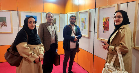 اردوی یک‌روزه کارشناسان و مربیان کانون قم با بازدید از دهمین دوسالانه هنرهای تجسمی و تماشای نمایش «آرزوی بزرگ»