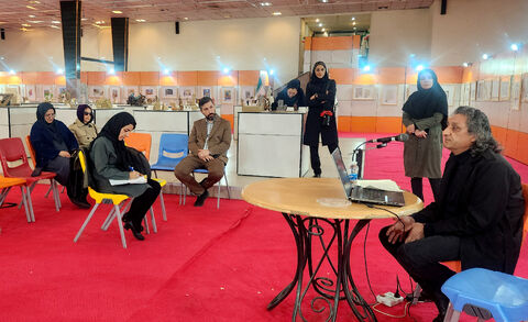 اردوی یک‌روزه کارشناسان و مربیان کانون قم با بازدید از دهمین دوسالانه هنرهای تجسمی و تماشای نمایش «آرزوی بزرگ»