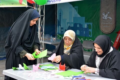 حضور غرفه کانون در مسیر راهپیمایی ۲۲ بهمن ۱۴۰۴