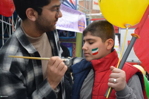 حضور غرفه کانون در مسیر راهپیمایی ۲۲ بهمن ۱۴۰۴