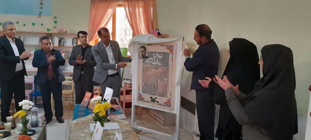 افتتاح باشگاه ادبی سیمرغ در کانون صدرا هم‌زمان با پنجمین دوپنجره استانی