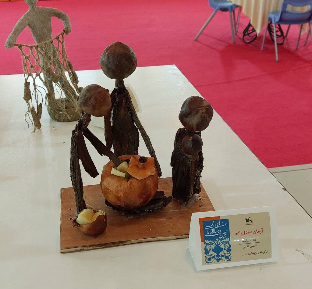 درخشش اعضاء کانون فارس در دهمین دوسالانه ملی هنرهای تجسمی کانون